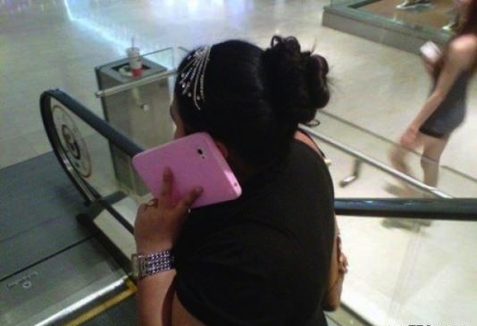 24 Gaya telpon © 2016 brilio.net 24 Gaya telpon © 2016 brilio.net