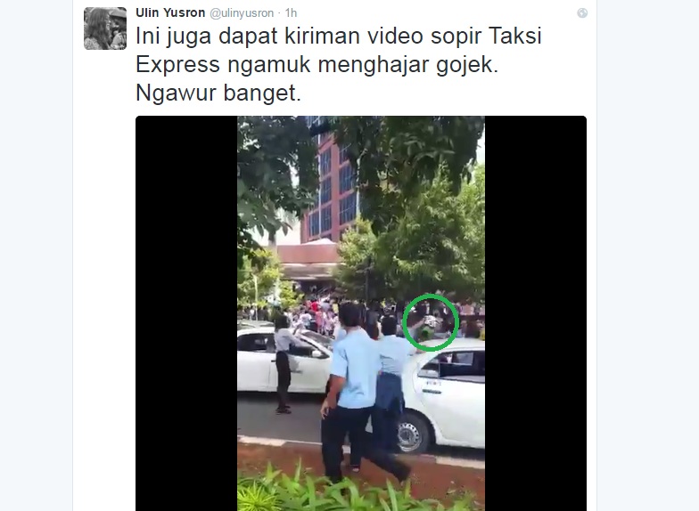 VIDEO: Pengeroyokan pengemudi Go-Jek oleh sopir taksi