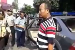 Polisi beri tumpangan gratis penumpang taksi yang terlantar, top!