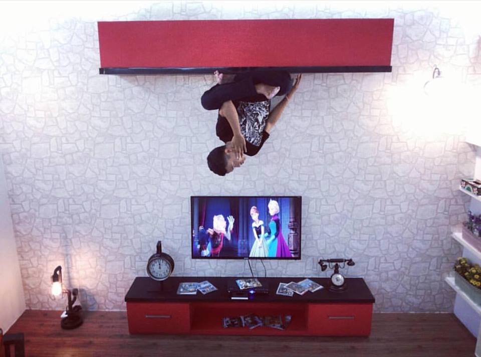 Upside down world © 2016 Upside Down World Indonesia