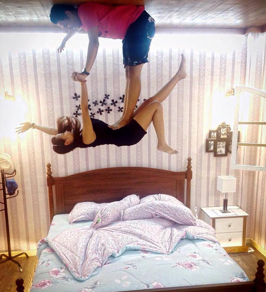 Upside down world © 2016 Upside Down World Indonesia