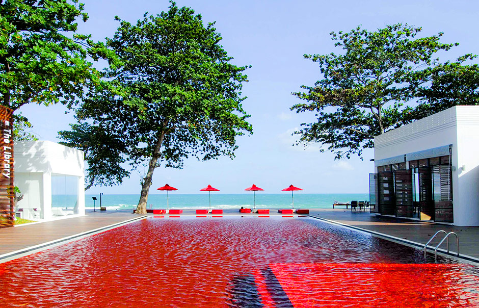 Ini 10 kolam renang mewah  di dunia ada di Indonesia juga lho 
