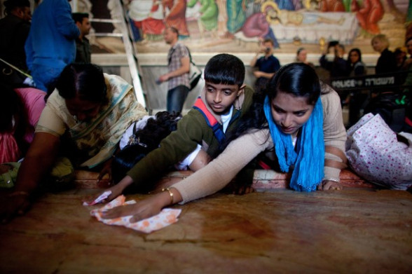 Paskah Palestina  berbagai sumber