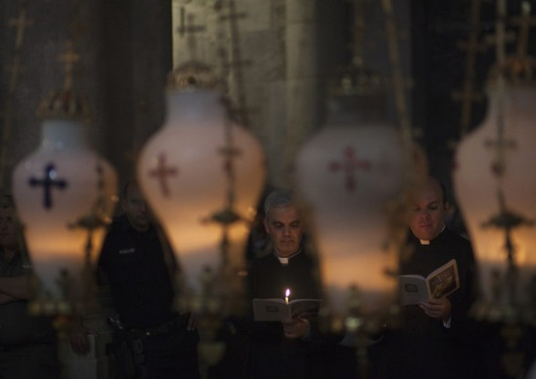 Paskah Palestina  berbagai sumber