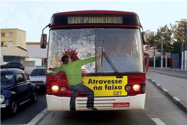 iklan bus kreatif College Humor