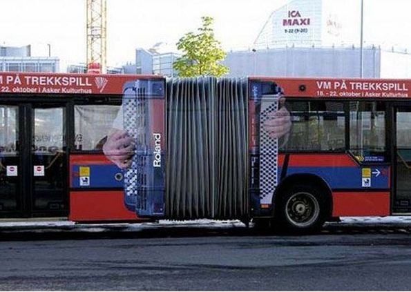 iklan bus kreatif College Humor