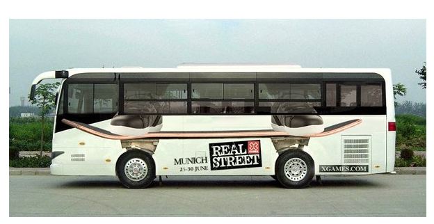 iklan bus kreatif College Humor