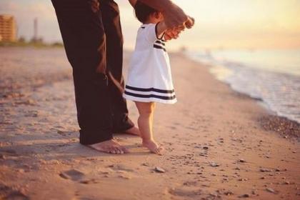 kedekatan ayah dan anak perempuannya © 2016 brilio.net