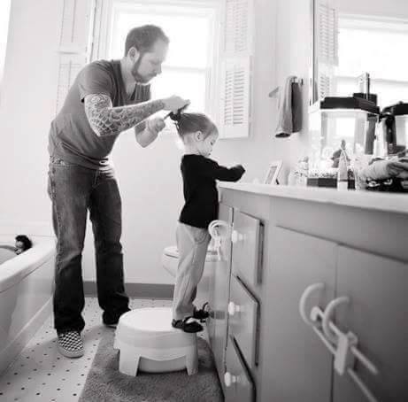 kedekatan ayah dan anak perempuannya © 2016 brilio.net