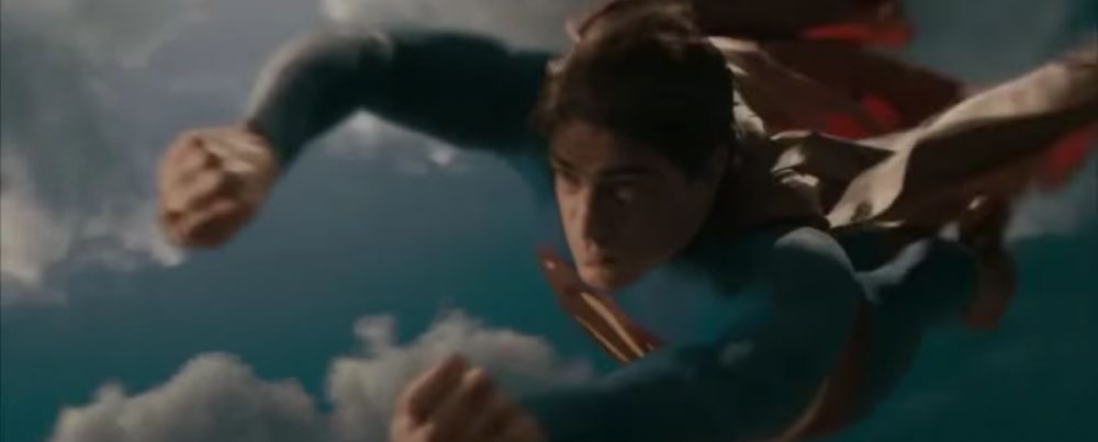 Kostum Superman © 2016 brilio.net