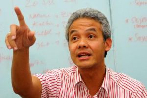 Netizen ini pede sebut Ganjar Pranowo jabat Gubernur Jawa Timur, duh!