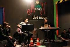 kedai kopi malang © 2016 brilio.net kedai kopi malang © 2016 brilio.net