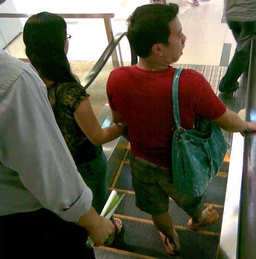 Cowok Tas © 2016 brilio.net Cowok Tas © 2016 brilio.net