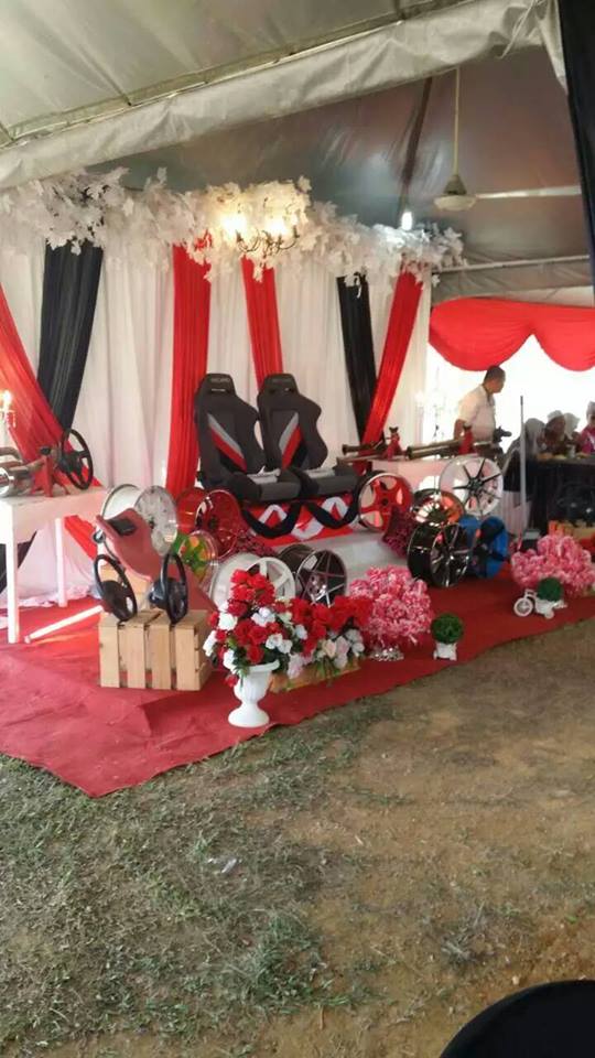 pelaminan mobil © 2016 brilio.net pelaminan mobil © 2016 brilio.net