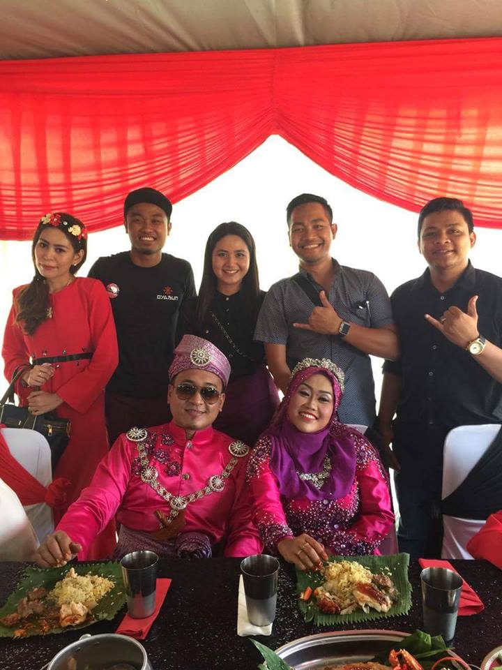 pelaminan mobil © 2016 brilio.net pelaminan mobil © 2016 brilio.net