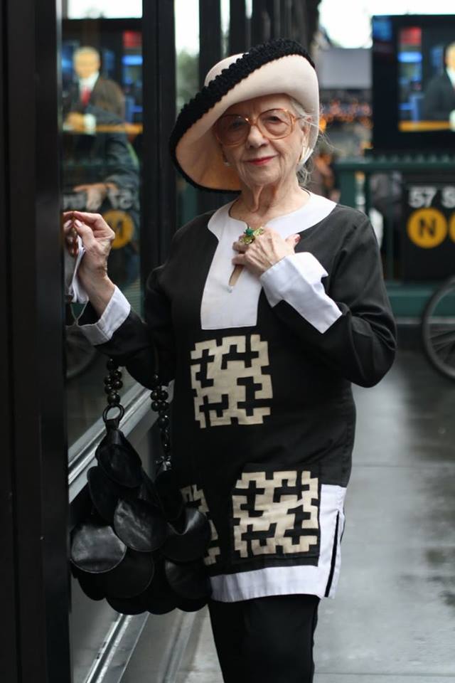 55+ Fashion styles for elderly people youd love to copy
