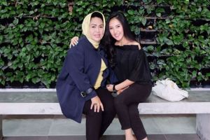 Kamu kenal? Afifah, si cantik bersuara merdu putri Hetty Koes Endang