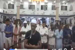 Imam salat ini bukti jangan nilai seseorang dari tampilan luarnya