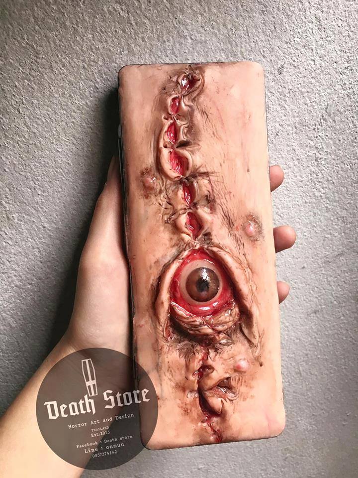 casing hp mengerikan 1-18 © 2016 brilio.net casing hp mengerikan 1-18 © 2016 brilio.net