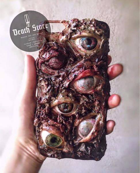 casing hp mengerikan 1-18 © 2016 brilio.net casing hp mengerikan 1-18 © 2016 brilio.net