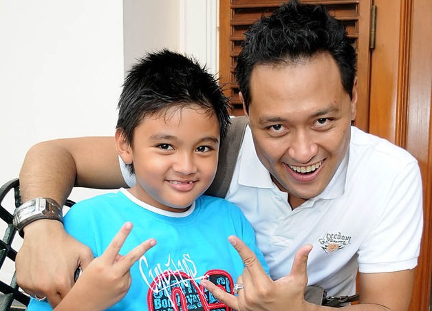 Ingat Yuga? Anak kecil di 'Cinta Fitri' sekarang ganteng minta ampun!