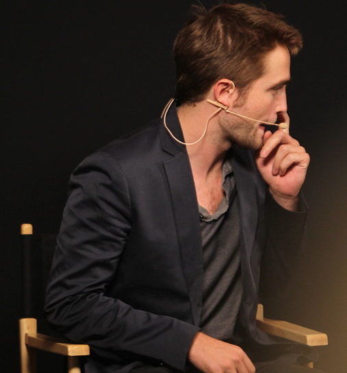 publik figur ngupil  © 2016 brilio.net publik figur ngupil  © 2016 brilio.net