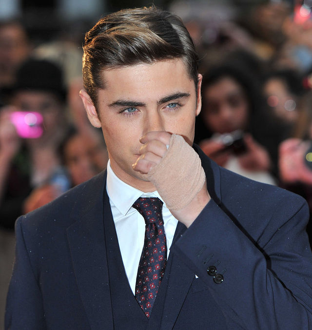 publik figur ngupil  © 2016 brilio.net publik figur ngupil  © 2016 brilio.net