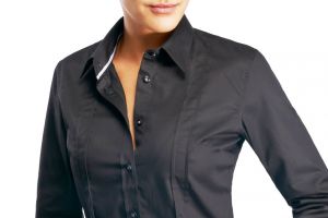 Begini cara mencuci pakaian berwarna hitammu agar awet, brilio!