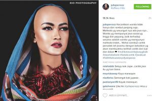 Foto Julia Perez gunduli rambut indahnya ini bikin netizen berdebat