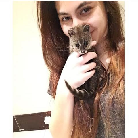 valerie thomas istimewa