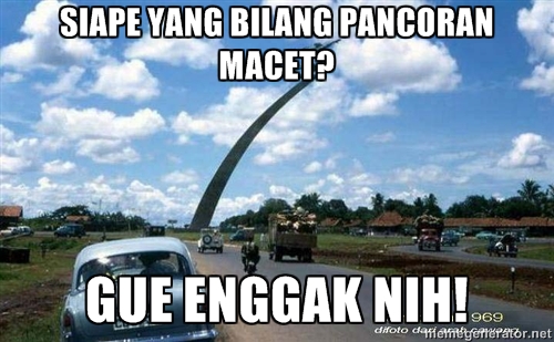 patung pancoran jadi meme © 2016 brilio.net