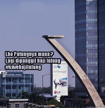 patung pancoran jadi meme © 2016 brilio.net