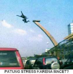 patung pancoran jadi meme © 2016 brilio.net