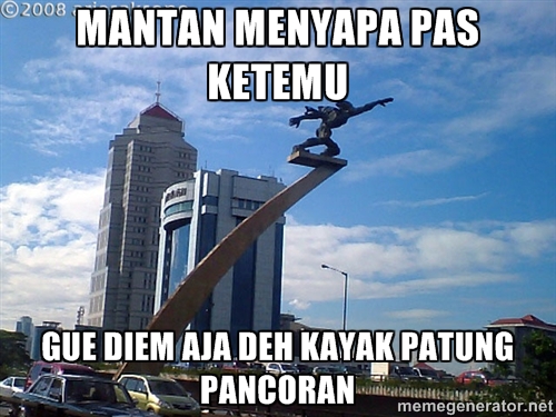 patung pancoran jadi meme © 2016 brilio.net