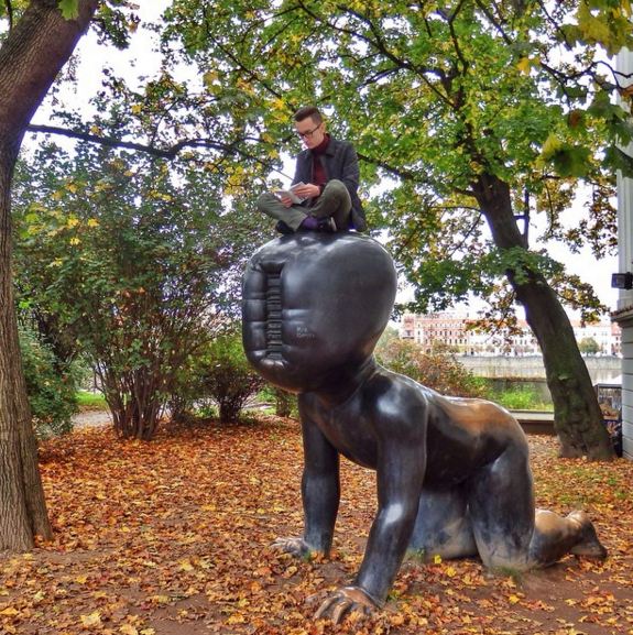 Book Calling  Jakub Pavlovsky Book Calling  Jakub Pavlovsky