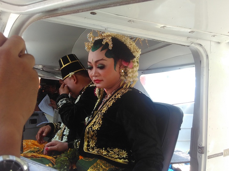 nikah angkasa © 2016 brilio.net nikah angkasa © 2016 brilio.net