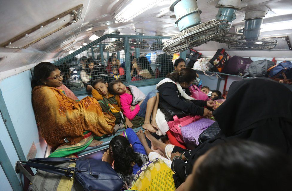 A sneak peek at India's overcrowded railways
