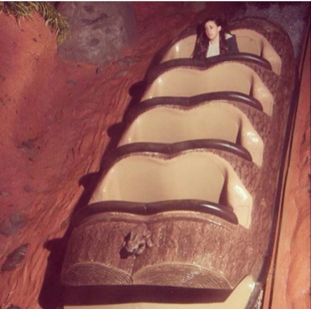 ekspresi kocak naik roller coaster haha © 2016 brilio.net