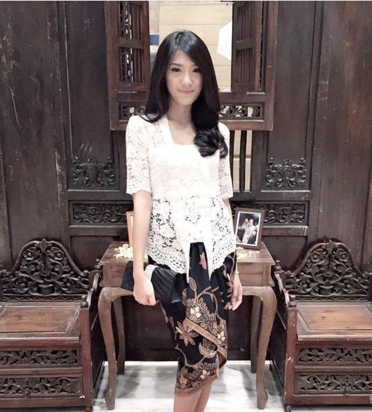 anissa aziza © 2016 brilio.net