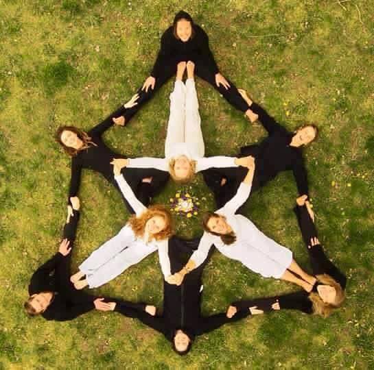 pose foto selfie 1-12 © 2016 brilio.net