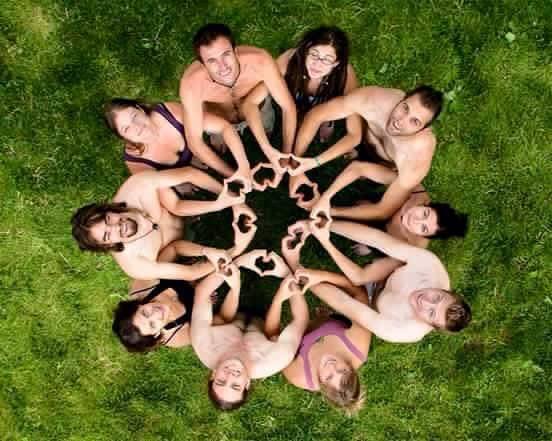 pose foto selfie 1-12 © 2016 brilio.net