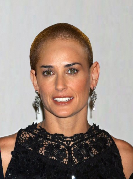 artis cewek botak © 2016 brilio.net artis cewek botak © 2016 brilio.net