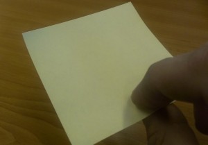 cara melepas sticky note  © 2016 brilio.net cara melepas sticky note  © 2016 brilio.net