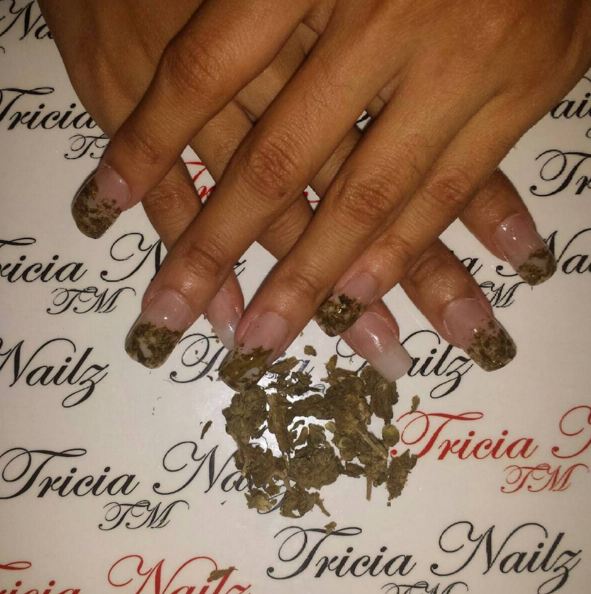 Weed Nail © 2016 brilio.net Weed Nail © 2016 brilio.net