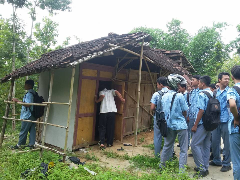 Mbah Kasih  © 2016 brilio.net