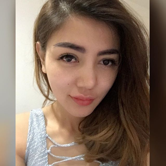 selfie bangun tidur © 2016 brilio.net