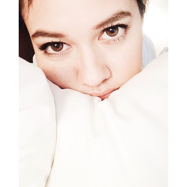 selfie bangun tidur © 2016 brilio.net