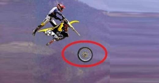 21 Ketiban apes © 2016 brilio.net 21 Ketiban apes © 2016 brilio.net