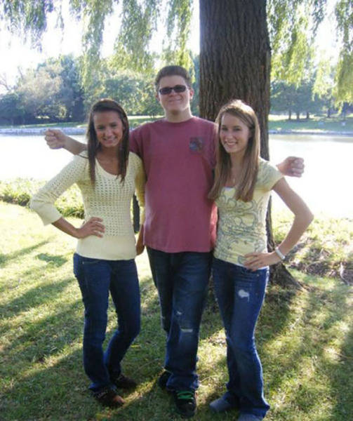 20 Cowok mimisan © 2016 brilio.net 20 Cowok mimisan © 2016 brilio.net