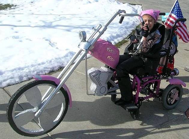 Roda Hero © 2016 brilio.net